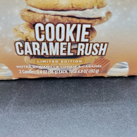 Glade Cookie Caramel Rush Candles Limited Edition 2 pack 3.4 oz Each New - Picture 2 of 8